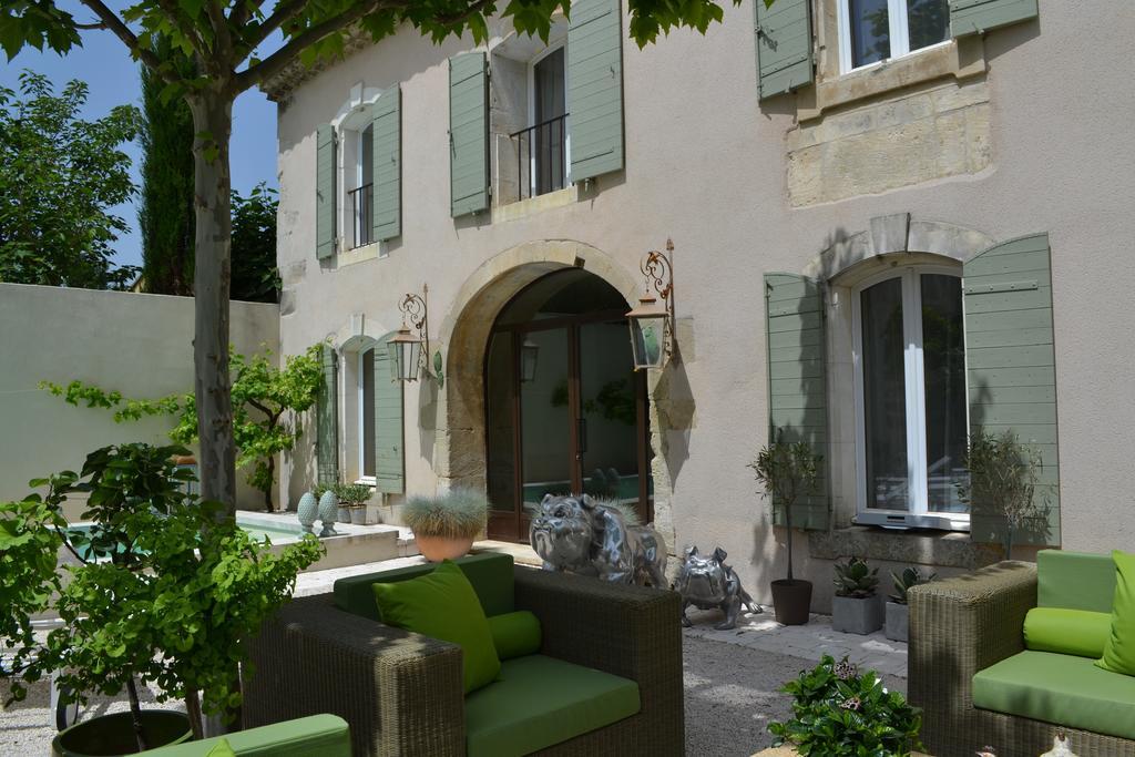 Mas A L'Improviste Bed & Breakfast Maillane Exterior photo