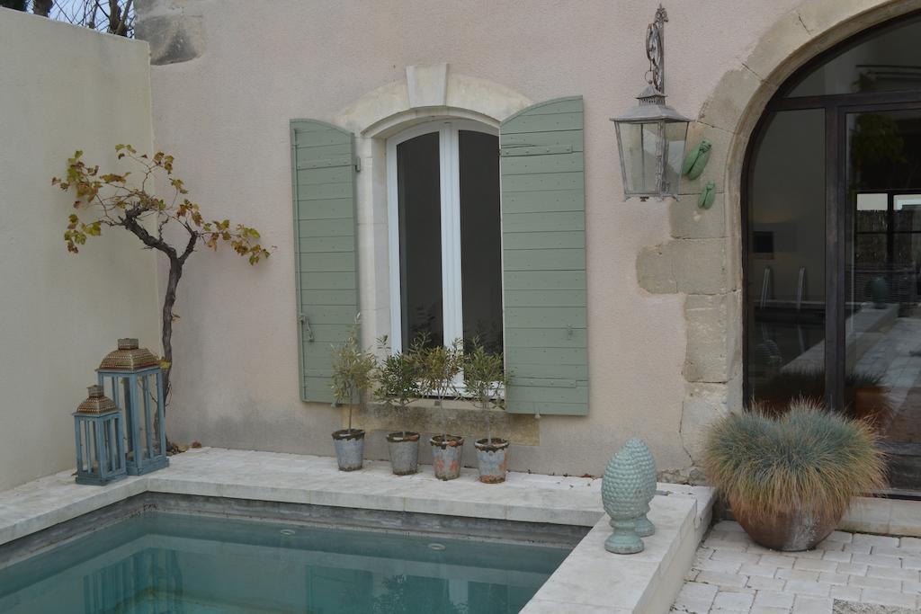 Mas A L'Improviste Bed & Breakfast Maillane Exterior photo